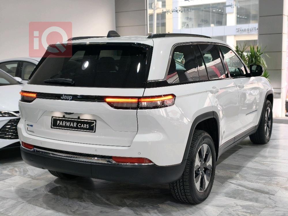 جيب جراند شيروكي